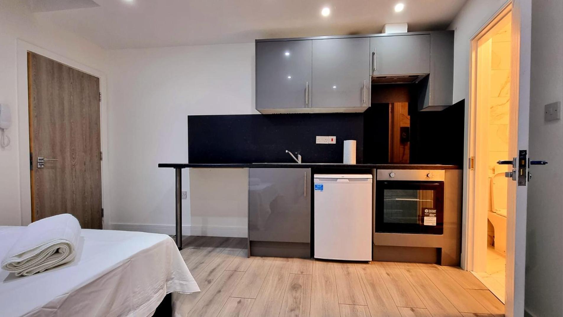 Brand New Collection Of Studios Close To Tube Station London Eksteriør bilde